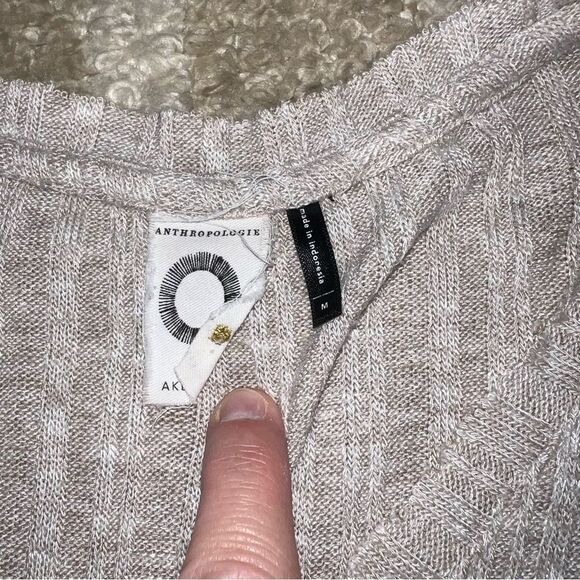 Anthropologie size M shirt - Picture 3 of 9
